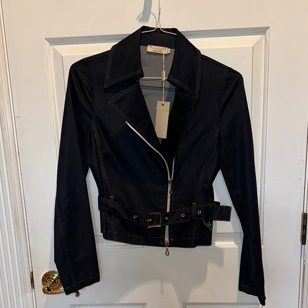 NWT Artigli Navy Jacket with silver threads, Zippered and belted